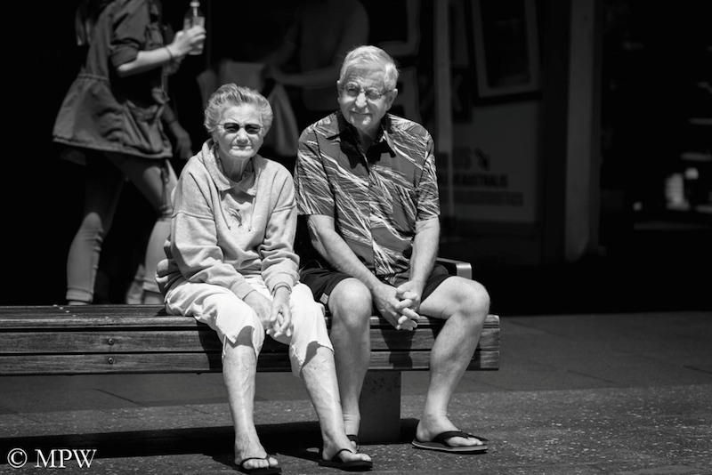 Auckland City street photo, Queent St, black and white